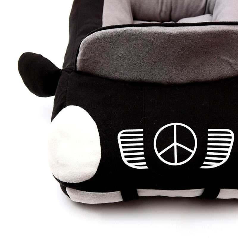 Car compartment for pet